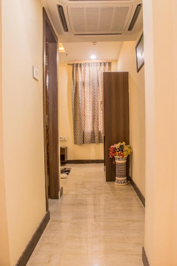 Lav Kush International Hotel Varanasi Exterior foto