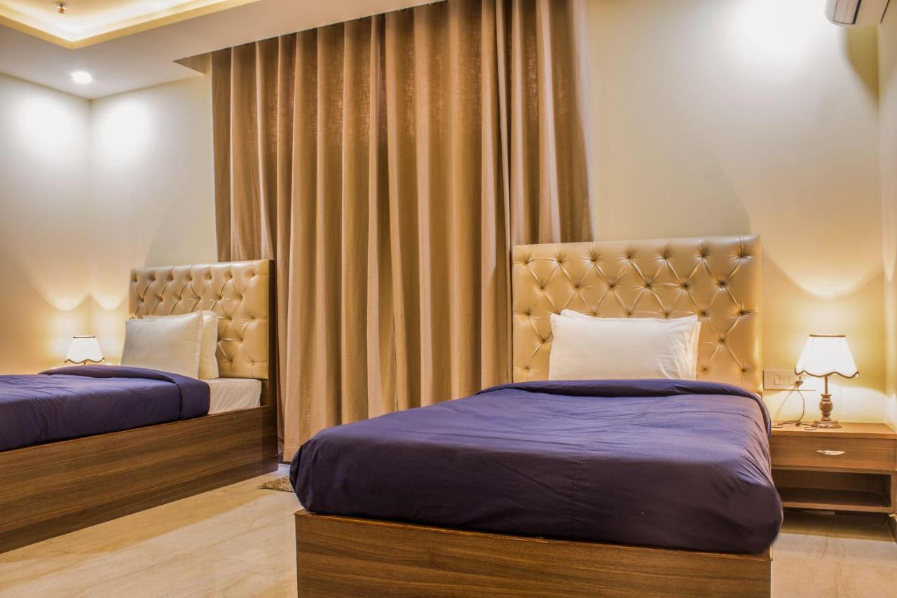 Lav Kush International Hotel Varanasi Exterior foto